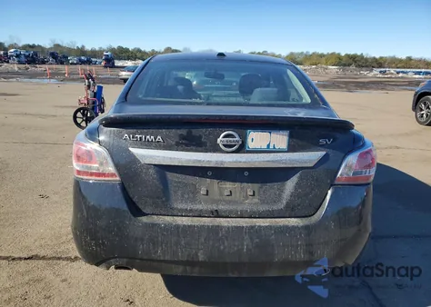 2015 Nissan Altima 2.5 z USA, uszkodzony, nr VIN 1N4AL3AP8FC420790
